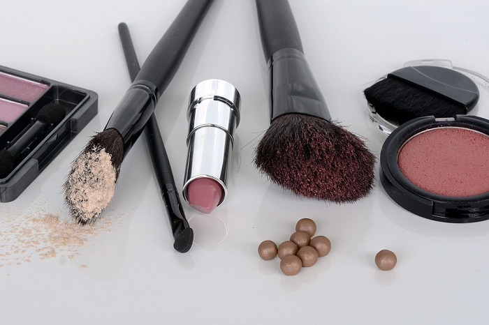 natural make up brands and organic beauty products