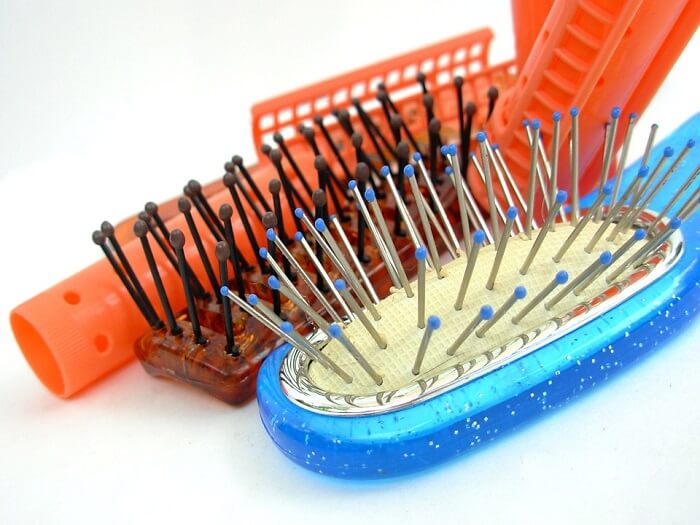 hair brushes and combs for all hair types
