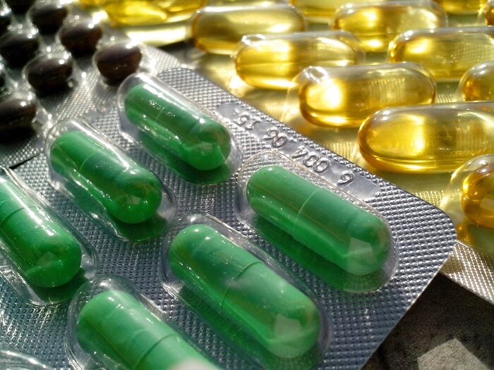 probiotic pills and capsules