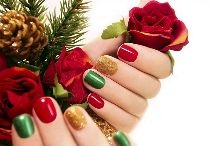 festive manicure