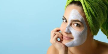 1 woman face mask