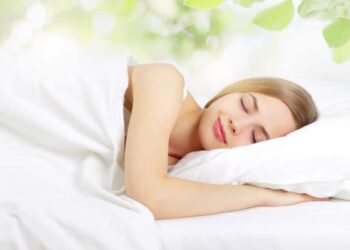 3 happy sleping woman