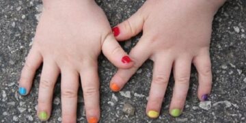 kid nails
