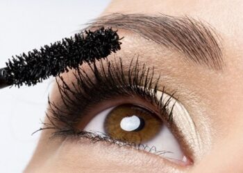 best drugstore mascara on the market 1