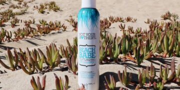 Not Your Mother’s Beach Babe Texturizing Dry Shampoo review