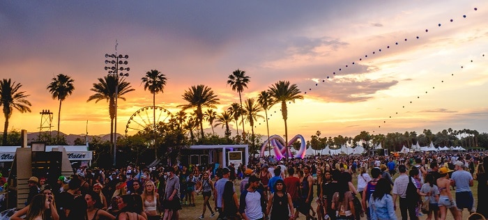 Coachella 2014 sunset with balloon chain and Lightweaver