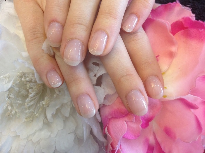 What are SNS Nails? 3 Things to Know