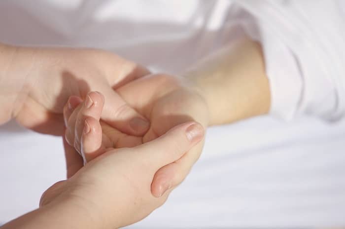 treatment finger keep hand wrist hand massage hands on help 634777