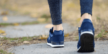 4 Ways Walking Can Help You Lose Weight